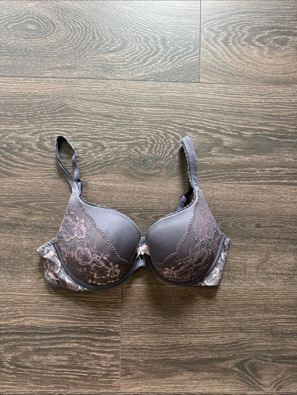 Women's Lace-Accent Underwire body by Victoria Bra - Gray
